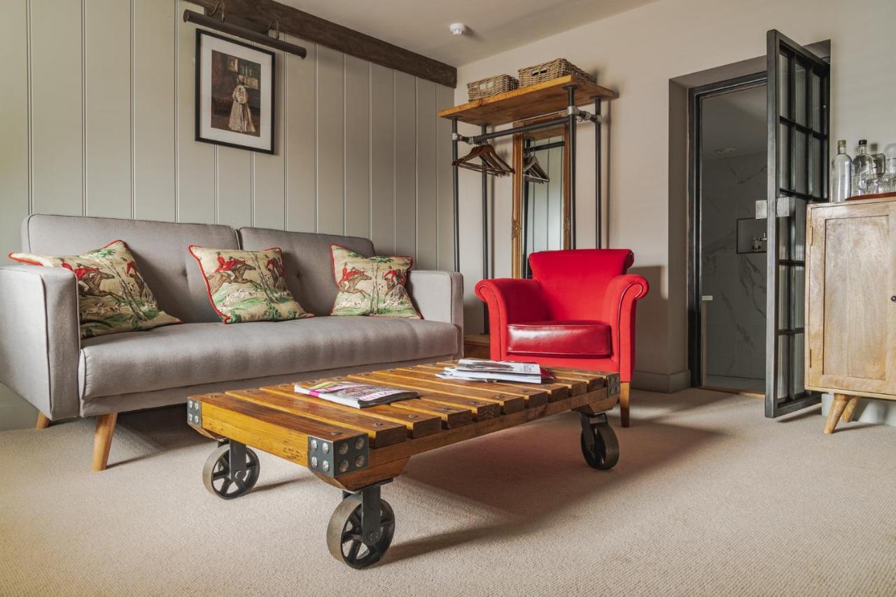Hare And Hounds - Newbury Hotell Newbury  Exteriör bild