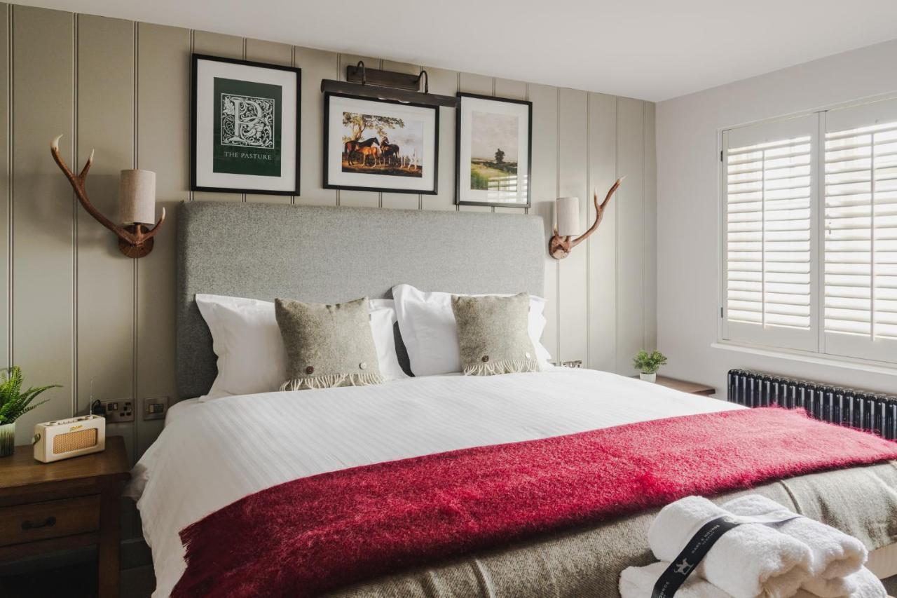 Hare And Hounds - Newbury Hotell Newbury  Exteriör bild