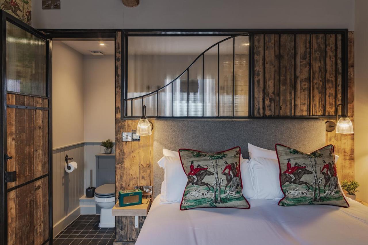 Hare And Hounds - Newbury Hotell Newbury  Exteriör bild