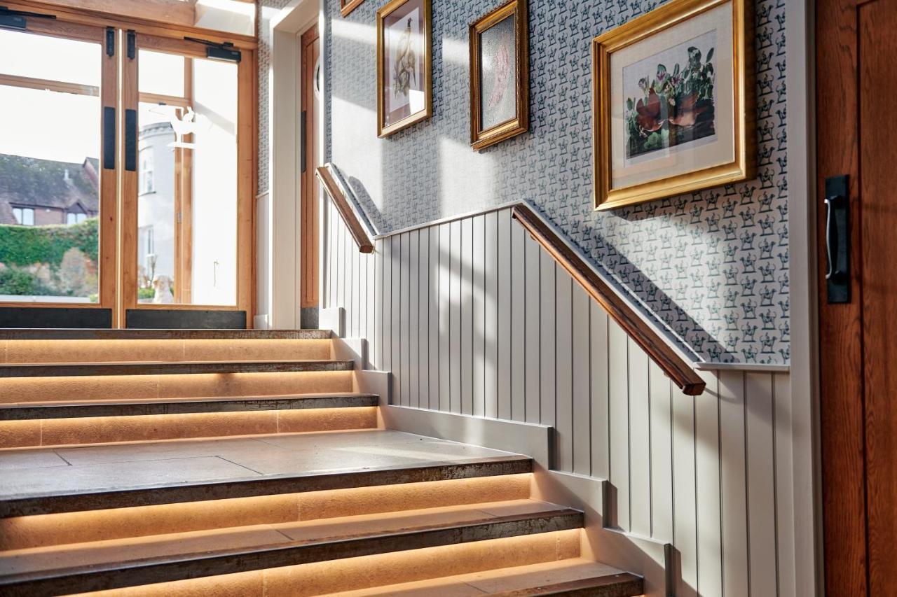Hare And Hounds - Newbury Hotell Newbury  Exteriör bild