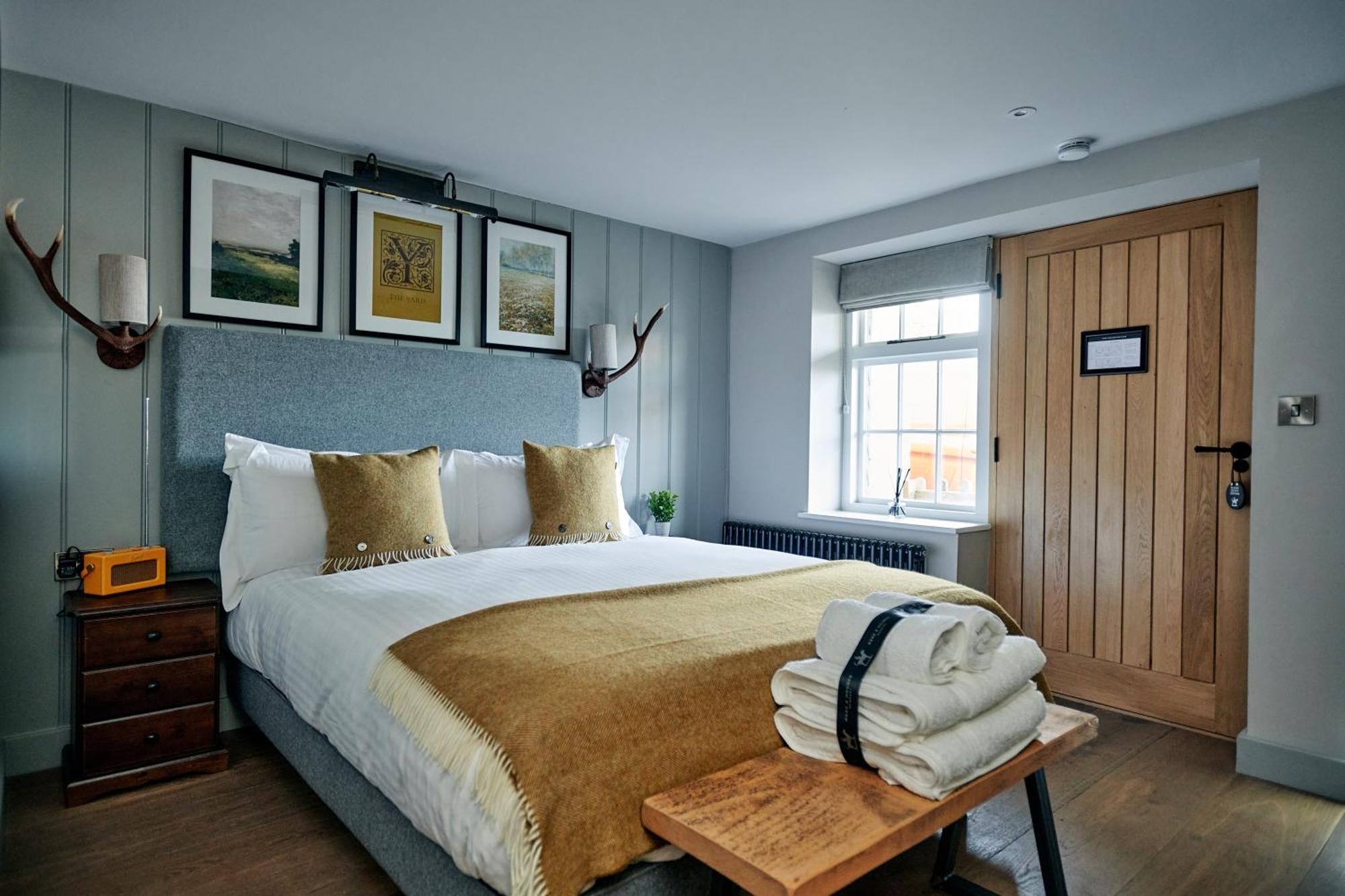 Hare And Hounds - Newbury Hotell Newbury  Exteriör bild