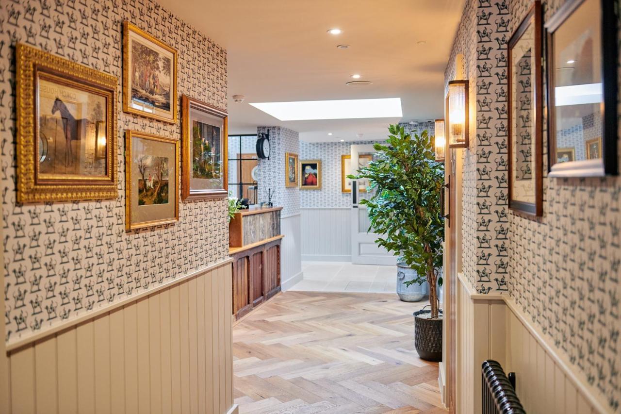 Hare And Hounds - Newbury Hotell Newbury  Exteriör bild
