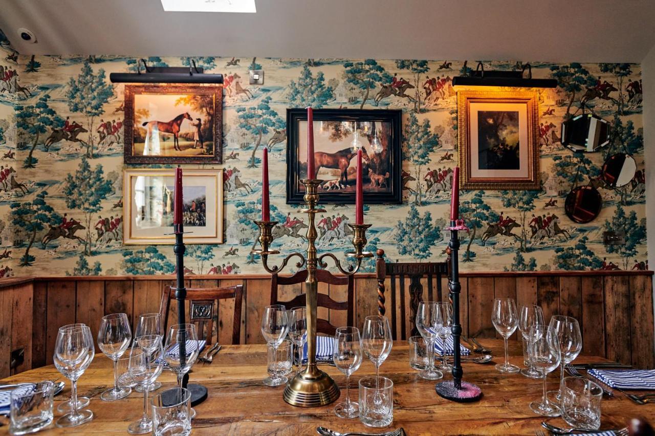 Hare And Hounds - Newbury Hotell Newbury  Exteriör bild
