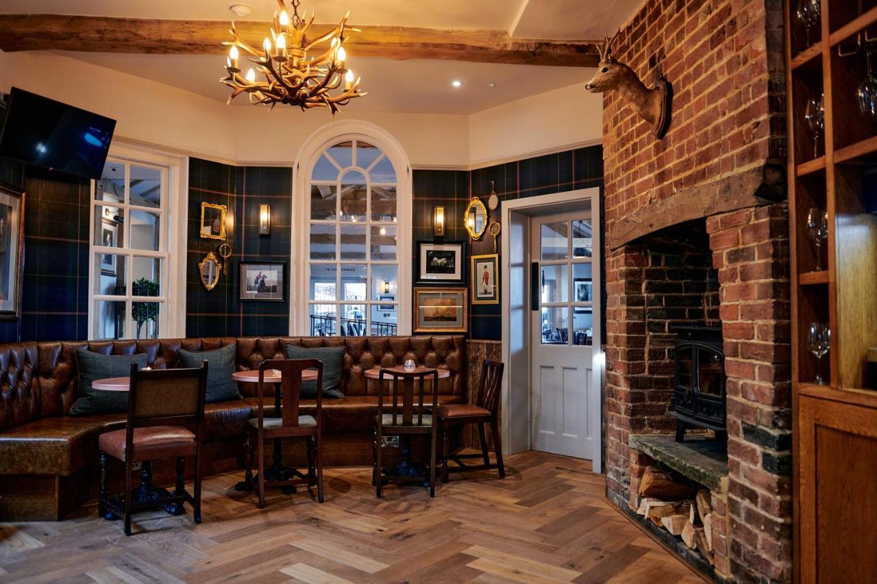 Hare And Hounds - Newbury Hotell Newbury  Exteriör bild