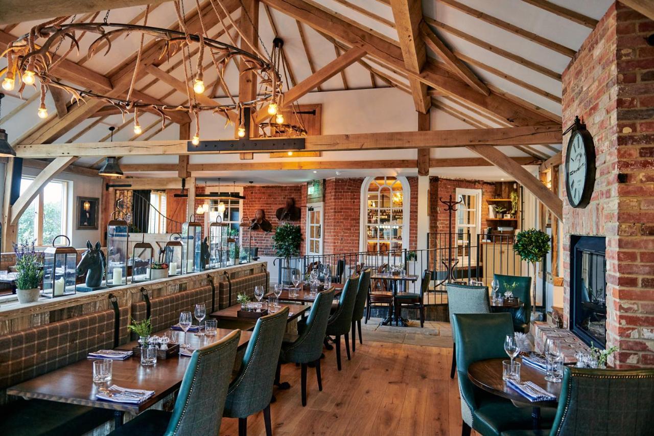 Hare And Hounds - Newbury Hotell Newbury  Exteriör bild